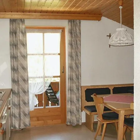 Lerch - Gur592 Lägenhet *